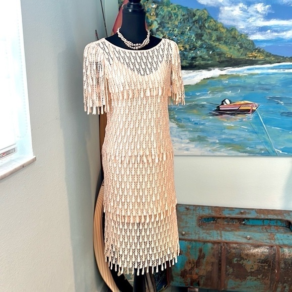 Samax NY,Vintage,Tiered,Sheer-Lace Dress, Slip Lining,Excellent Condition,Size 8 - Picture 3 of 11